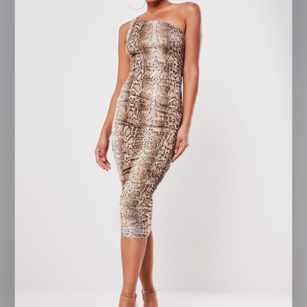 NWT! Missguided One Shoulder Snakeprint dress